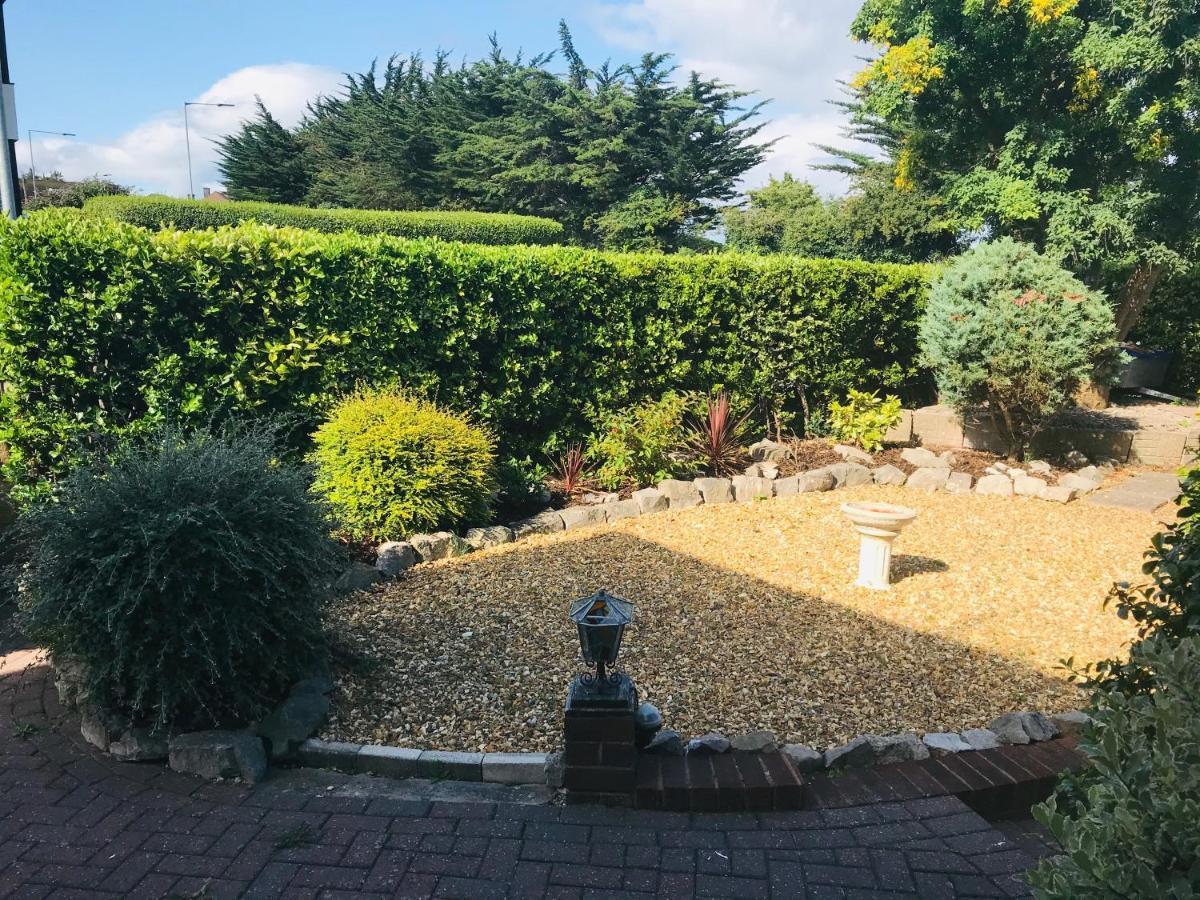 Sunnyside - Large Seaside With Views And Hot Tub *